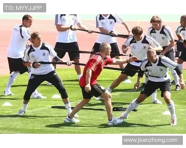 足球球星矫正与训练方法探索提升运动员竞技状态与体能的科学路径